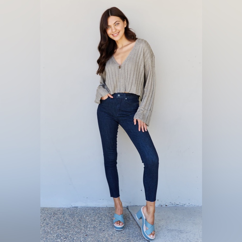 Flared Sleeve Button Cropped Cardigan - Picture 10 of 10